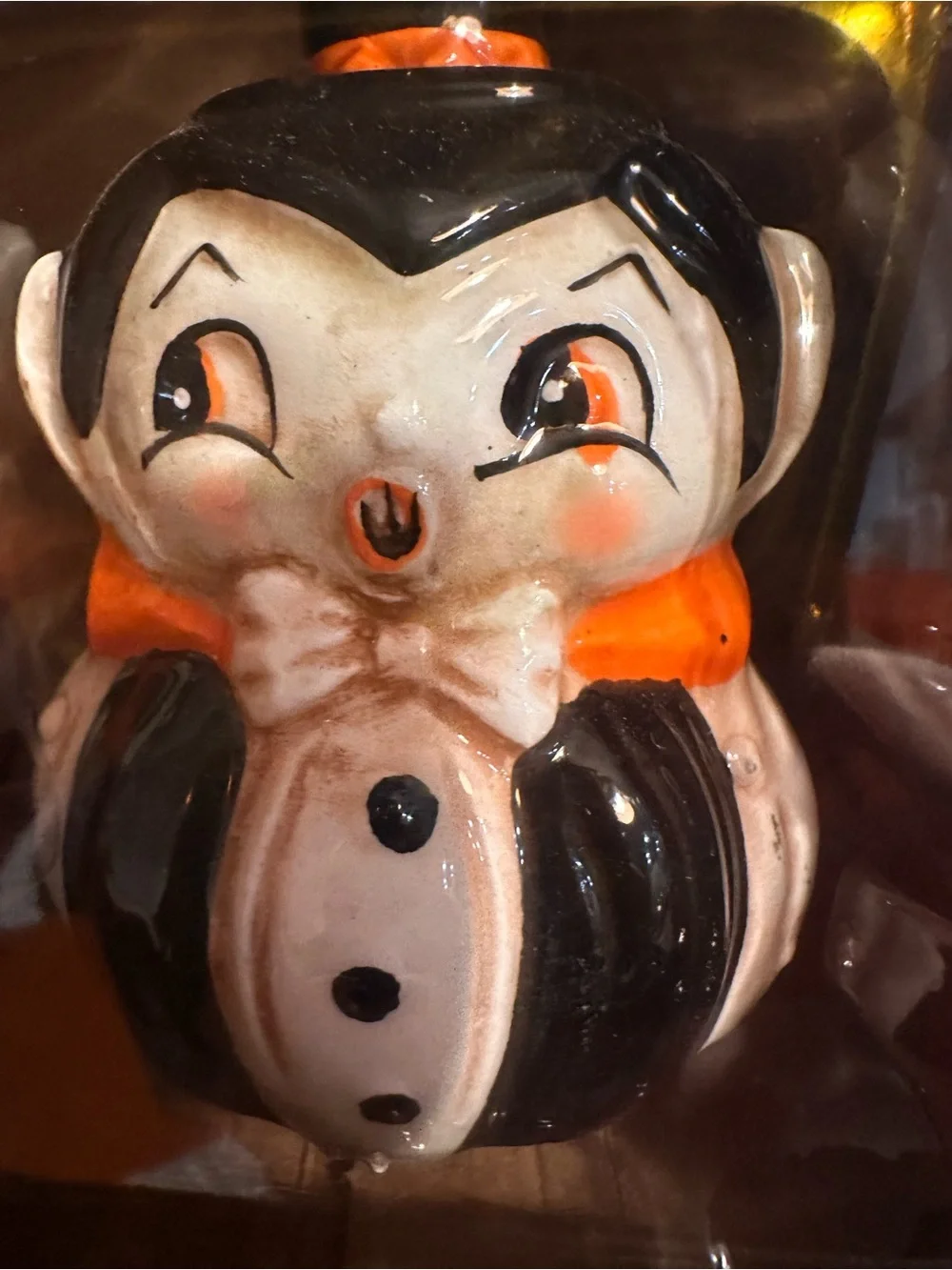 Design Johanna Parker Salt & Papper Shakers  Vampire Figurine Halloween